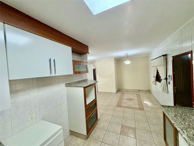 Sobrado à venda ou para alugar com 3 quartos, sendo 1 suíte,  em Santana, São Paulo, SP