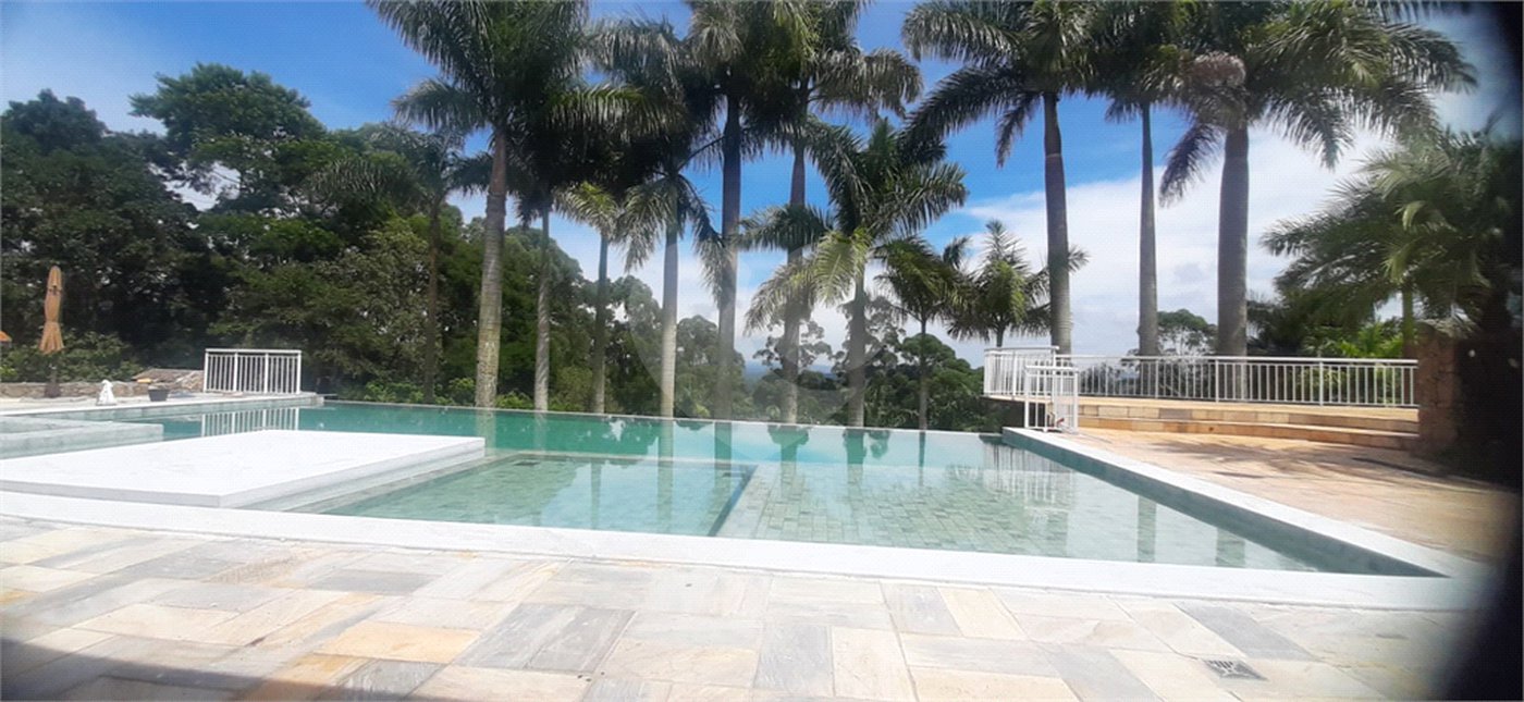 Casa à venda com 6 suítes no condomínio Sausalito, Mairiporã - SP