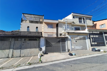 Sobrado à venda com 2 quartos em Vila Nivi, São Paulo, SP
