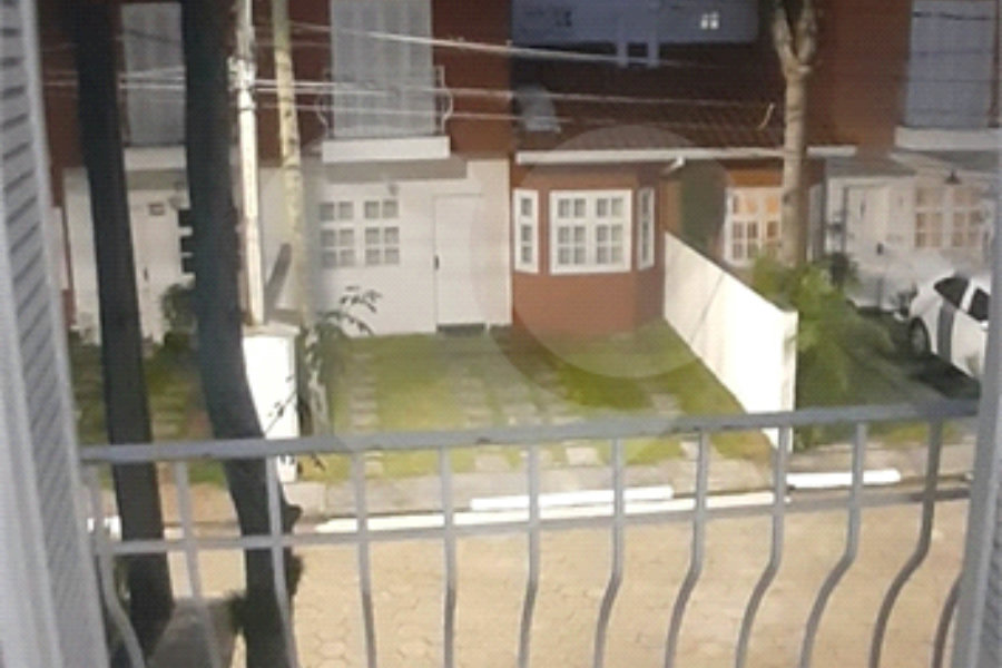 Casa à venda com 3 quartos, sendo 1 suíte, no condomínio Village Palmas, São Paulo - SP