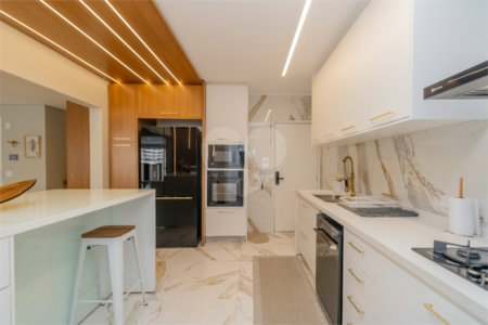 Apartamento à venda com 3 suítes em Vila Mascote, São Paulo, SP
