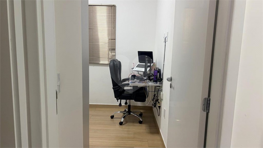Casa à venda com 3 quartos, sendo 1 suíte, no condomínio Residencial Américo de Figueiredo, Sorocaba - SP