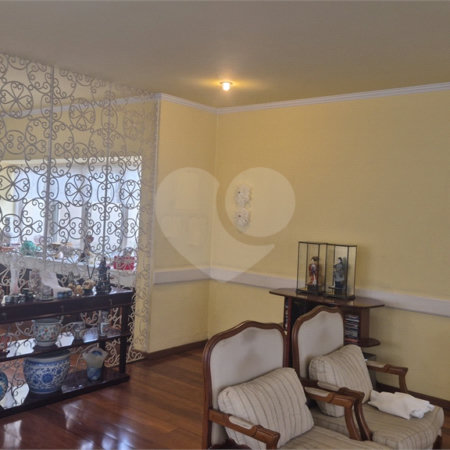 Casa à venda com 4 quartos, sendo 3 suítes,  no condomínio Chácara das Rosas, São Paulo - SP