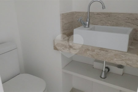 Apartamento à venda com 3 quartos, sendo 1 suíte, em Vila Suzana, São Paulo, SP