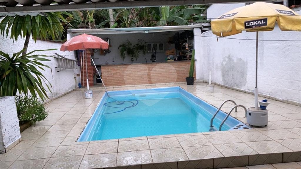 Casa à venda com 3 quartos em Morro do Algodão, Caraguatatuba, SP