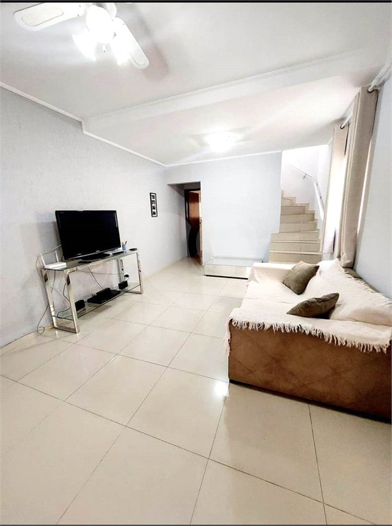 Sobrado à venda com 2 quartos, sendo 1 suíte, em Tremembé, São Paulo, SP