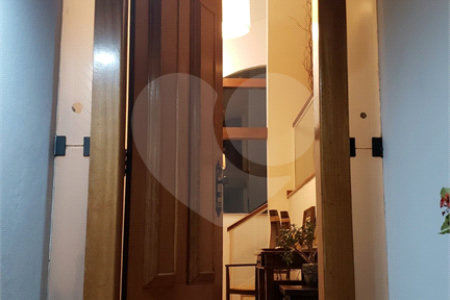 Casa de Vila à venda com 3 quartos, sendo 2 suítes, em Jardim Emília, Sorocaba, SP