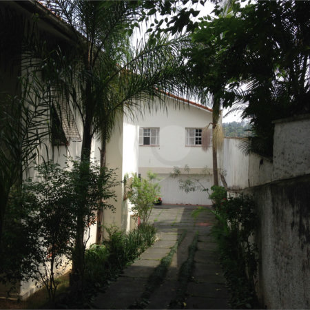 Casa à venda com 4 quartos, sendo 1 suíte,  em Jardim Petrópolis, São Paulo, SP