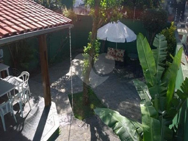 Sobrado à venda com 3 quartos, sendo 1 suíte, em Parada Inglesa, São Paulo, SP
