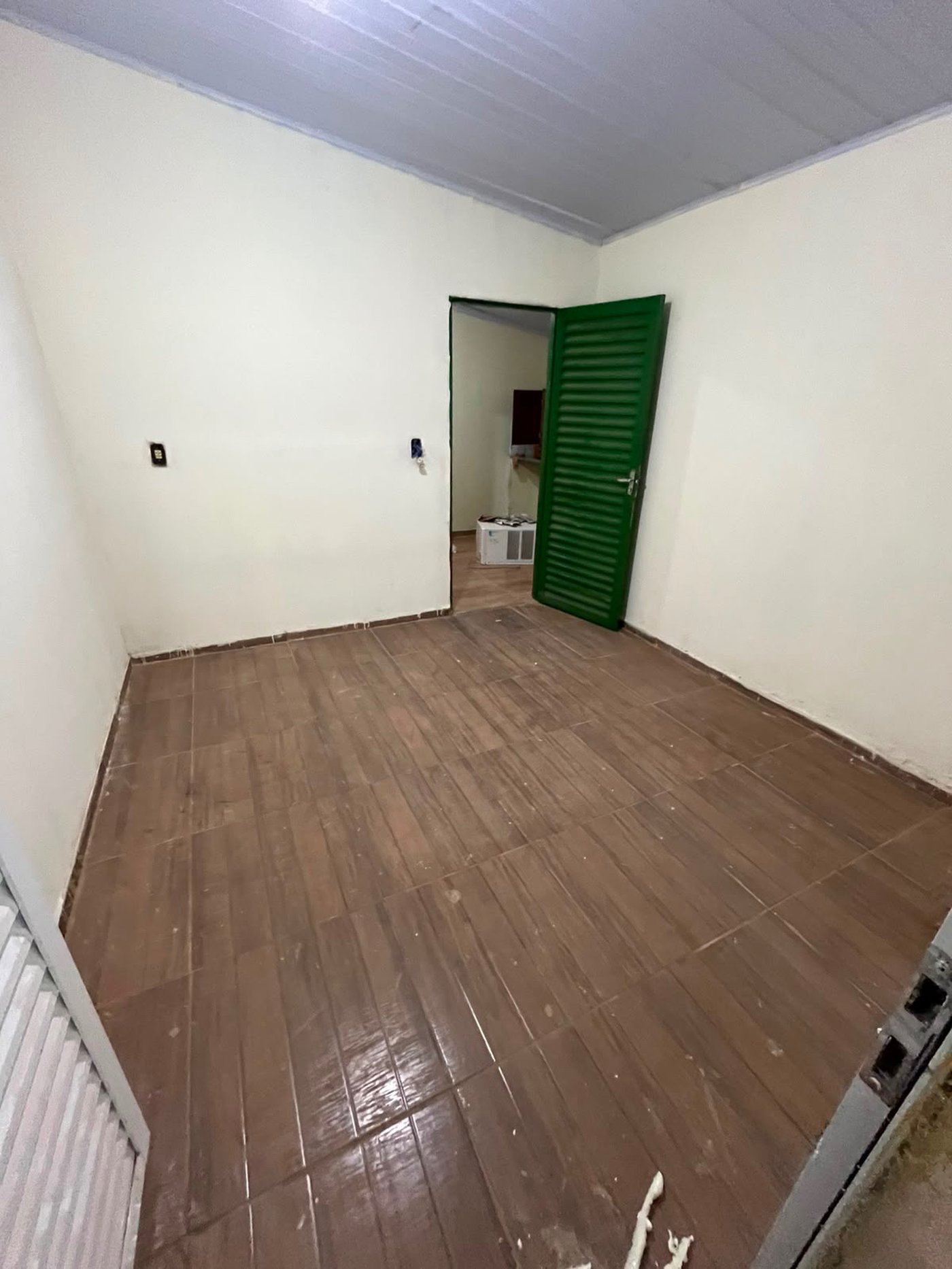 Casa para alugar com 2 quartos, sendo 1 suíte,  em Bairro Montanini, Três Lagoas, MS