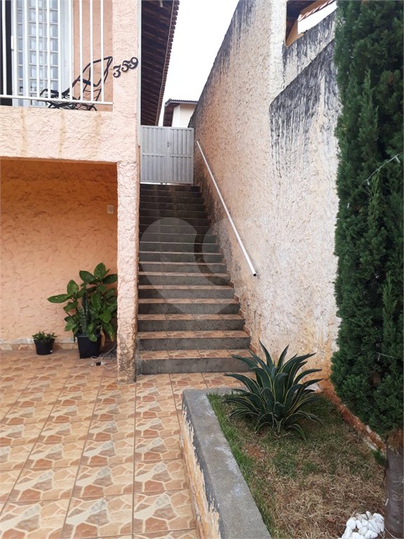 Casa à venda com 2 quartos no Centro, Bom Jesus dos Perdões, SP