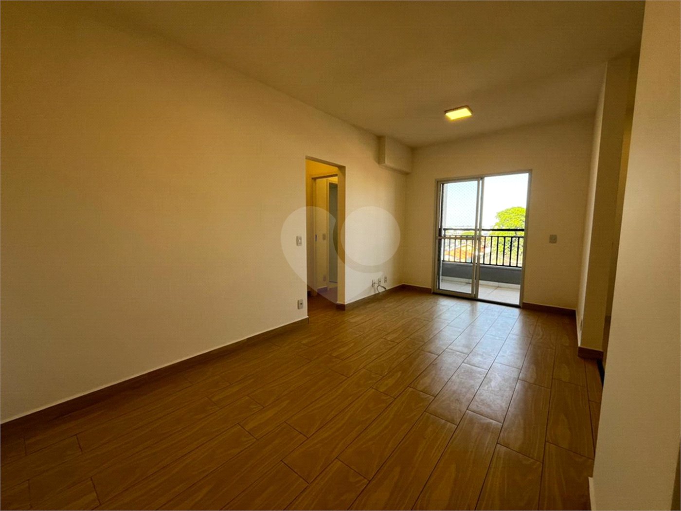 Apartamento à venda com 2 quartos, sendo 1 suíte,  em Vila Aparecida, Itapetininga, SP