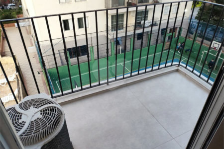 Belíssimo apartamento de 168,62m² no Belenzinho todo reformado com 3 dorm e 2 vagas .Aceita Permuta