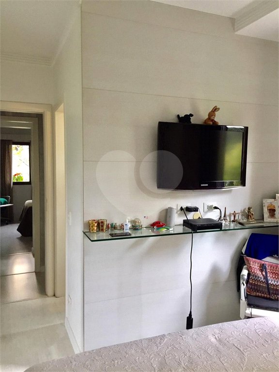 Apartamento à venda com 3 suítes em Vila Suzana, São Paulo, SP