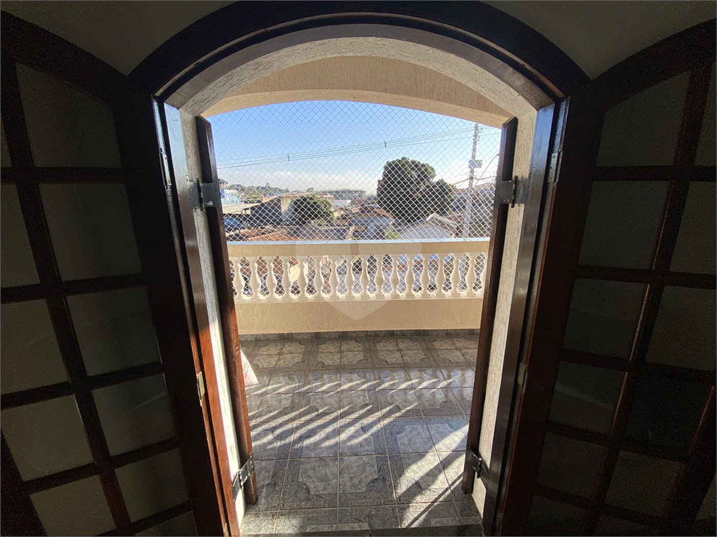 Sobrado à venda com 3 quartos, sendo 1 suíte, em Monte Castelo, São José dos Campos, SP