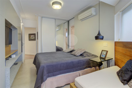 Cobertura à venda com 4 quartos, sendo 3 suítes, em Chácara Santo Antônio, São Paulo, SP