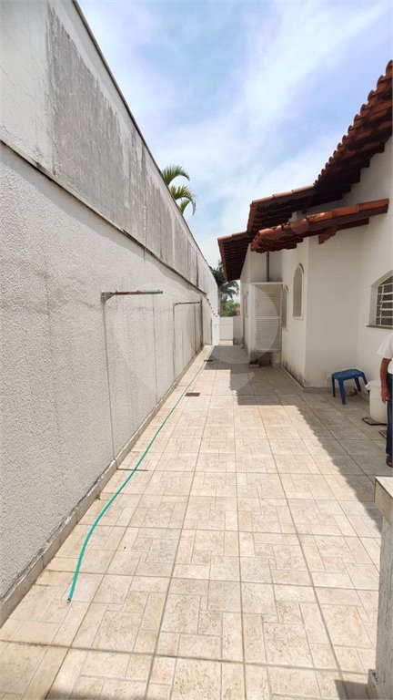 Casa Térrea à venda com 3 quartos, sendo 2 suítes, em Vila Oliveira, Mogi das Cruzes, SP