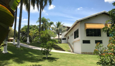 Casa à venda com 4 suítes no Centro, Guararema, SP