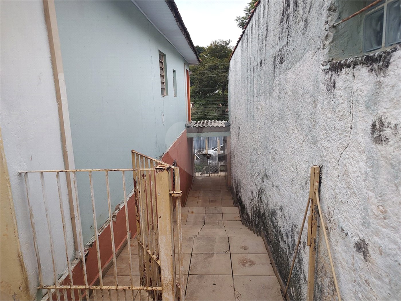 Sobrado à venda com 3 quartos, sendo 1 suíte,  em Tremembé, São Paulo, SP