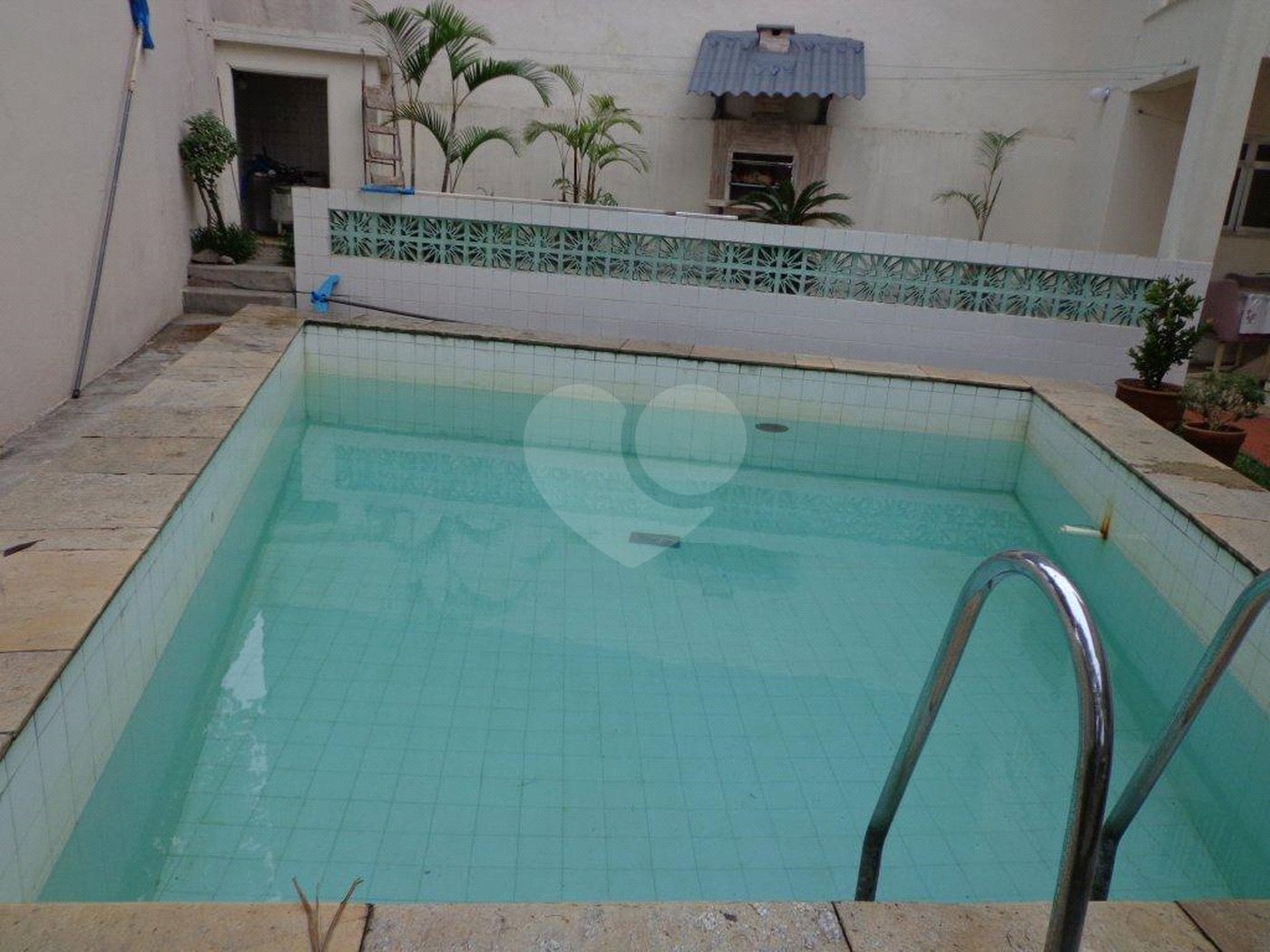 Casa à venda com 4 quartos, sendo 2 suítes,  em Jardim Bonfiglioli, São Paulo, SP