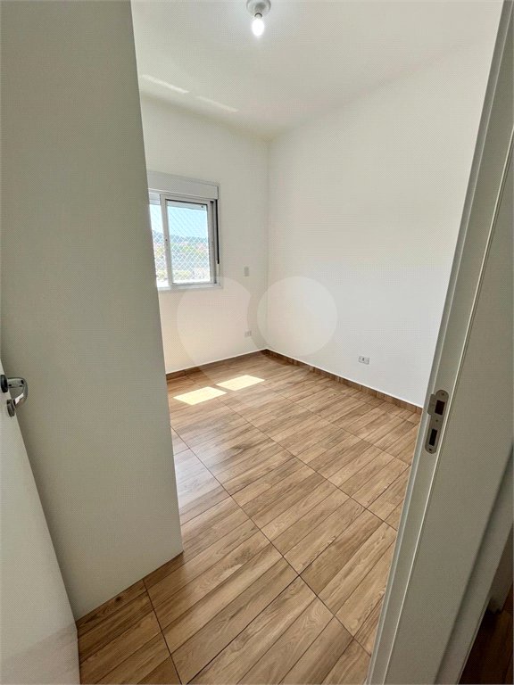 Apartamento à venda com 3 quartos, sendo 1 suíte, em Jardim Villaça, São Roque, SP