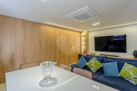 Apartamento à venda com 3 quartos, sendo 1 suíte, em Vila Uberabinha, São Paulo, SP