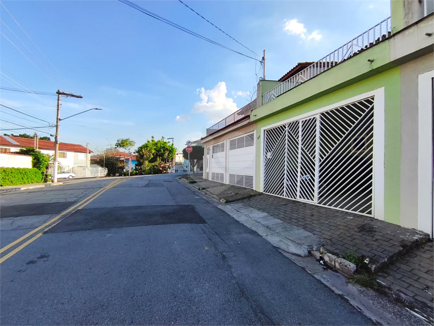 Sobrado à venda com 3 quartos, sendo 1 suíte, em Vila Nivi, São Paulo, SP