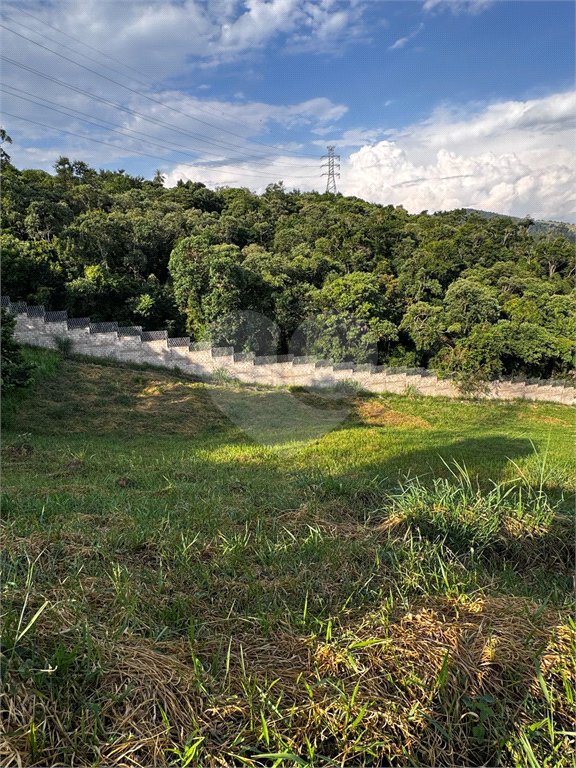 Terreno à venda com 1 suíte no condomínio Residencial Campo de Toscana, Vinhedo - SP