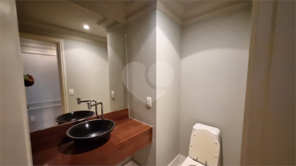Apartamento para alugar com 6 quartos, sendo 4 suítes,  em Panamby, São Paulo, SP