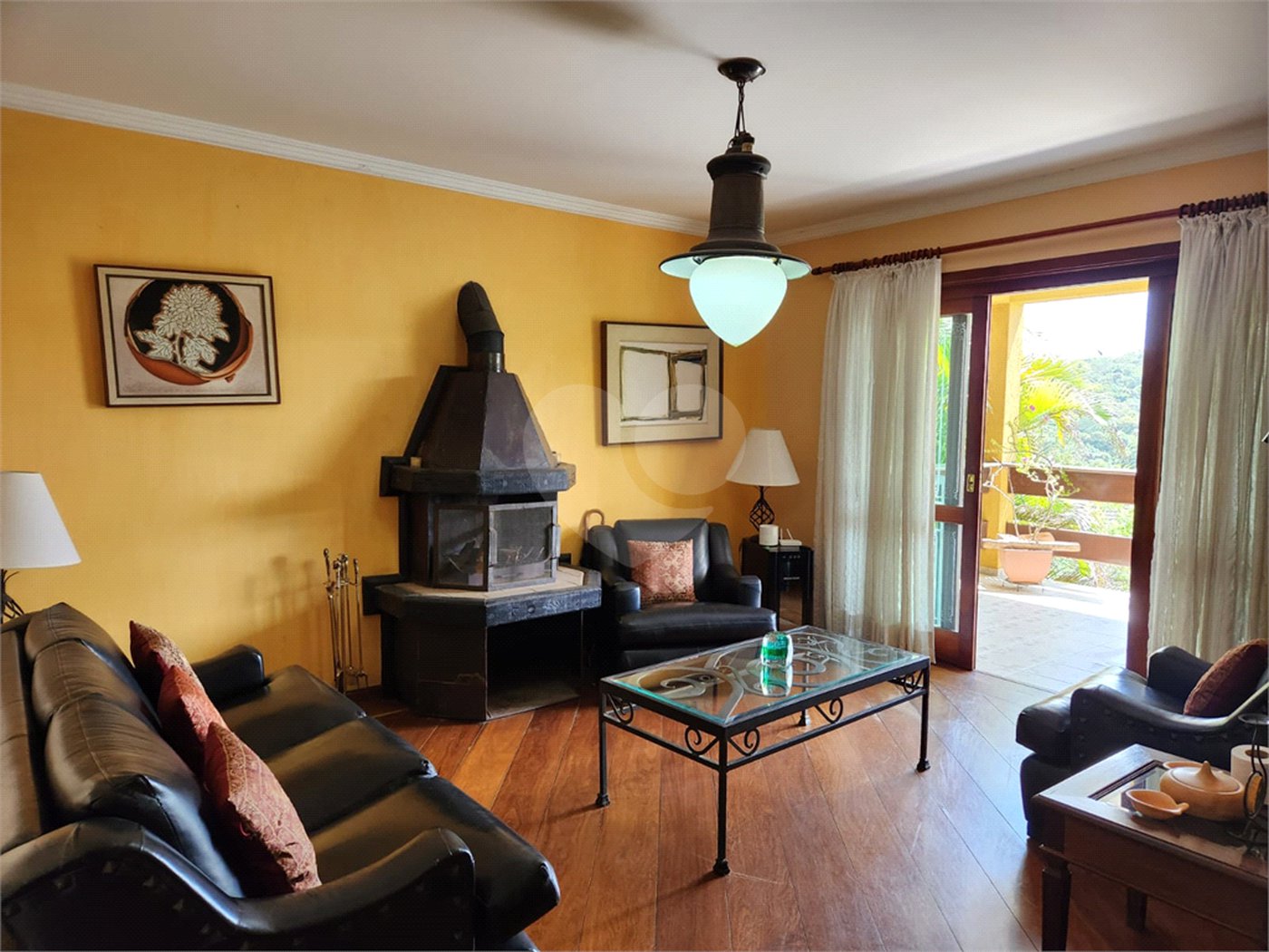 Casa à venda com 5 suítes no condomínio Suíça da Cantareira, Mairiporã - SP