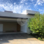 Casa à venda com 4 quartos, sendo 1 suíte, no condomínio Villagio Milano, Sorocaba - SP