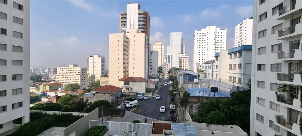 Apartamento à venda com 3 quartos, sendo 1 suíte, em Santana, São Paulo, SP
