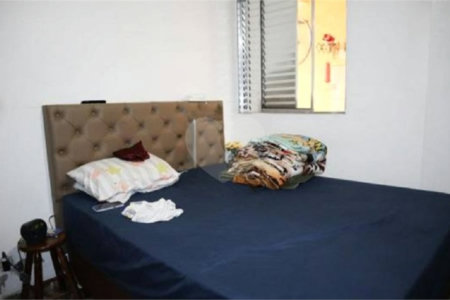 Casa à venda com 3 quartos, sendo 1 suíte,  em Vila Nova Carolina, São Paulo, SP