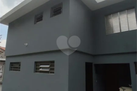 Sobrado à venda com 3 quartos, sendo 1 suíte, em Jardim Pinheiros, São Paulo, SP