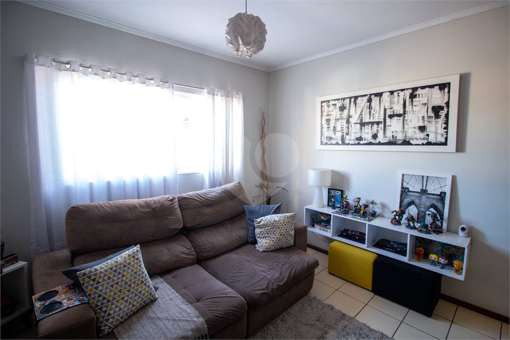 Casa à venda com 3 quartos, sendo 1 suíte,  em Jardim Villaça, São Roque, SP