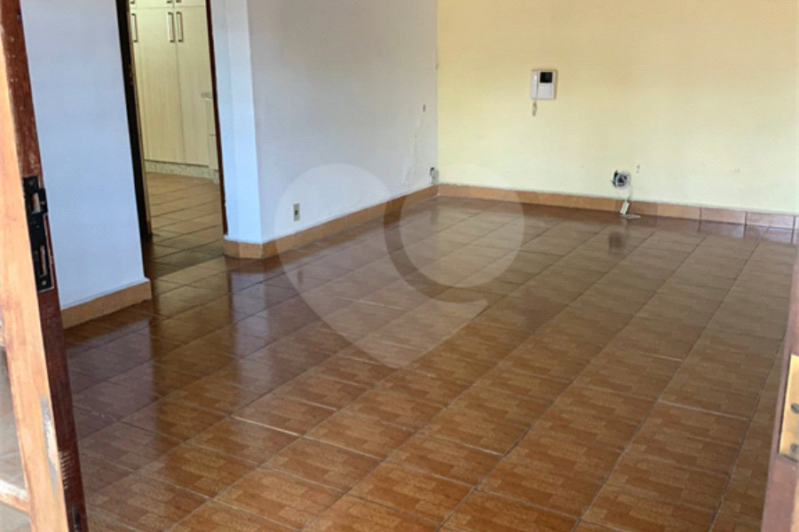 Casa à venda com 3 quartos em Horto Florestal, São Paulo, SP