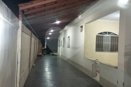Casa à venda com 4 quartos em Santa Cruz, Rio de Janeiro, RJ