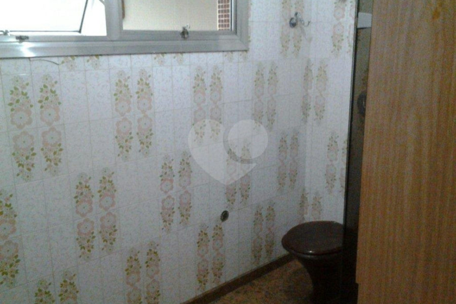 Sobrado à venda com 4 quartos, sendo 1 suíte, em Palmas do Tremembé, São Paulo, SP