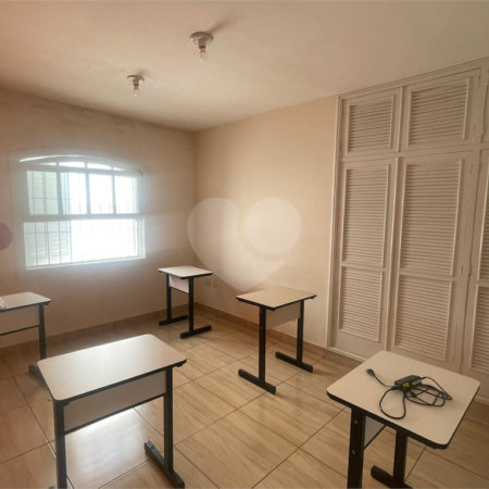 Casa Térrea à venda com 4 quartos em Vila Oliveira, Mogi das Cruzes, SP