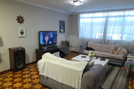 Sobrado à venda com 3 quartos, sendo 1 suíte, em Jardim Caravelas, São Paulo, SP
