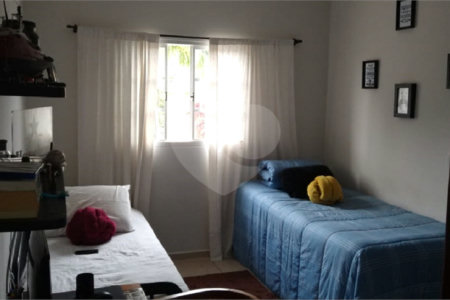 Sobrado à venda com 3 quartos, sendo 1 suíte,  em Retiro das Fontes, Atibaia, SP