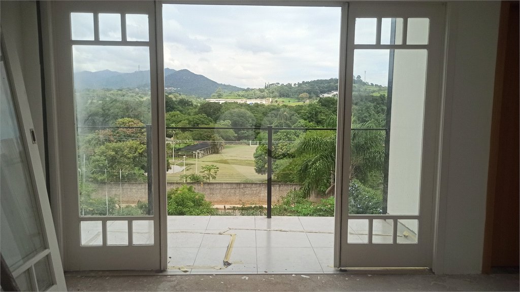 Casa à venda com 3 suítes no condomínio Serra da Estrela, Atibaia - SP