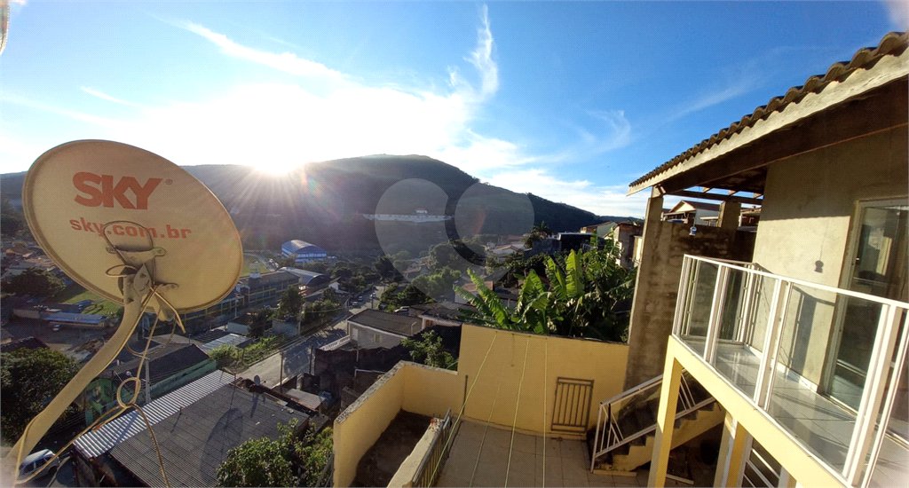 Casa à venda com 4 quartos em Serra da Cantareira, Mairiporã, SP