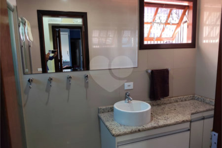 Casa à venda com 3 quartos, sendo 1 suíte, em Jardim Santa Clara, Guarulhos, SP