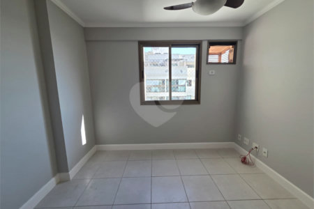 Cobertura à venda ou para alugar com 4 quartos, sendo 1 suíte,  em Tijuca, Rio de Janeiro, RJ