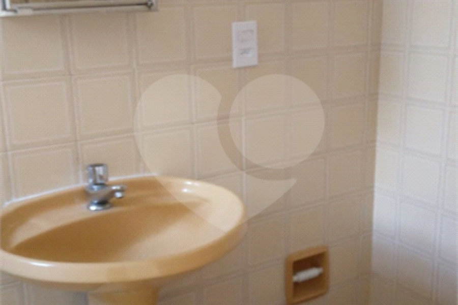 Sobrado à venda com 4 quartos em Santa Terezinha, São Paulo, SP