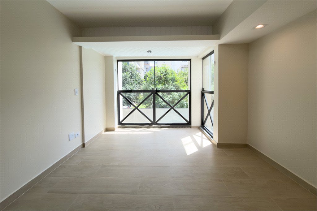 Apartamento à venda com 3 quartos, sendo 1 suíte, em Planalto Paulista, São Paulo, SP