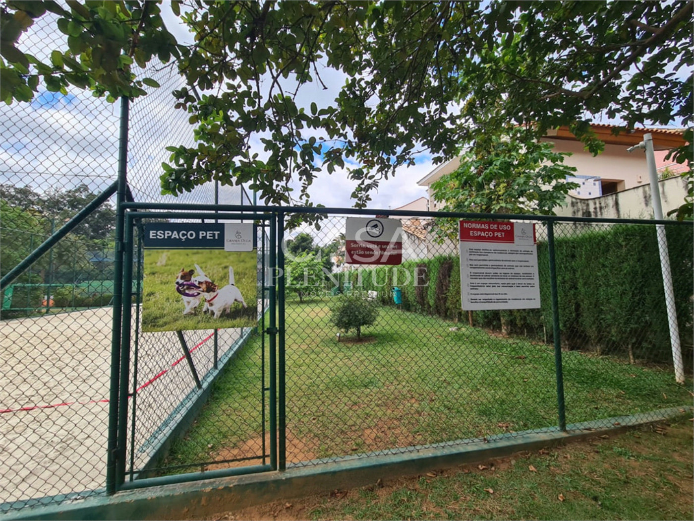 Casa em condomínio à venda com 4 quartos, sendo 3 suítes,  em Granja Olga II, Sorocaba, SP