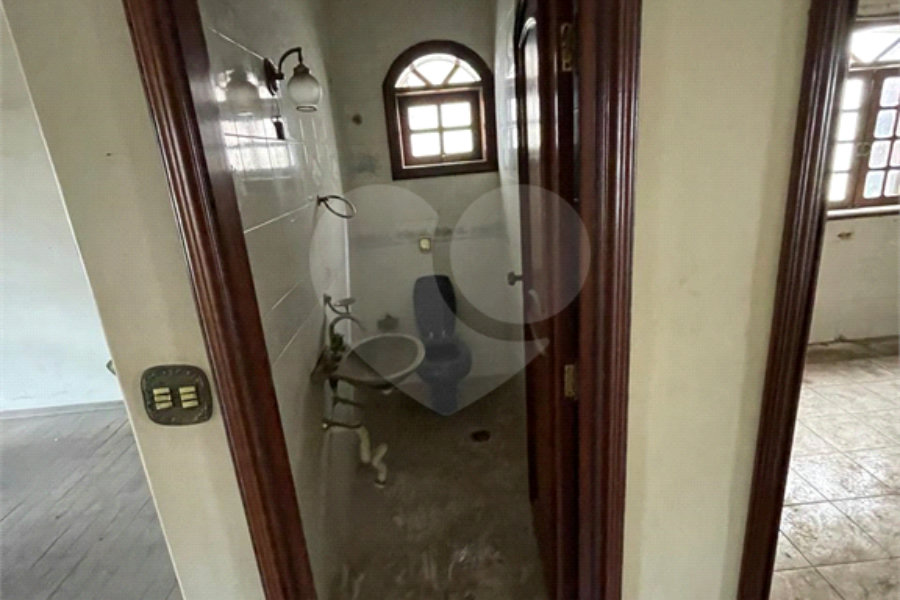 Sobrado à venda com 3 quartos, sendo 2 suítes, em Vila Rosalia, Guarulhos, SP