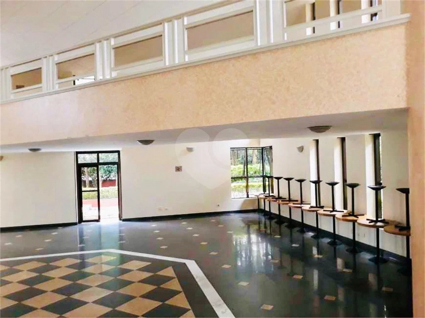 Apartamento à venda na Saúde de 500m² com 5 dormitórios, 4 suítes e 5 vagas
